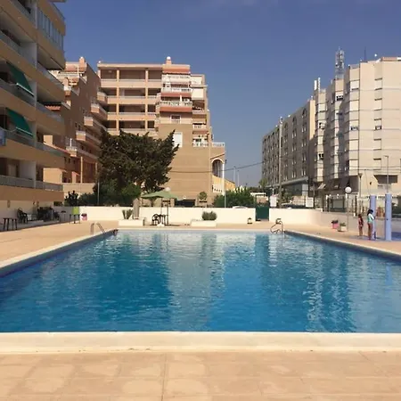 Apartment Fantastic Location - Ground Floor In Walking Distance To The *