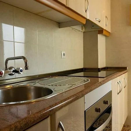 Apartment Fantastic Location - Ground Floor In Walking Distance To The *