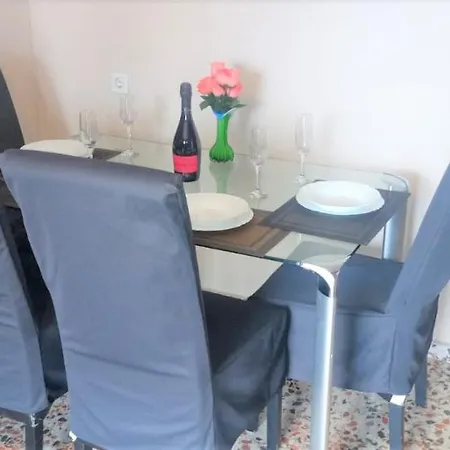 Fantastic Location - Ground Floor In Walking Distance To The Apartment Torrevieja